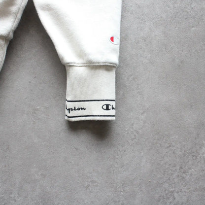 Champion 3D Printed Crewneck – White (Woman-S)