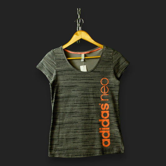 Adidas T-Shirt (Größe M)
