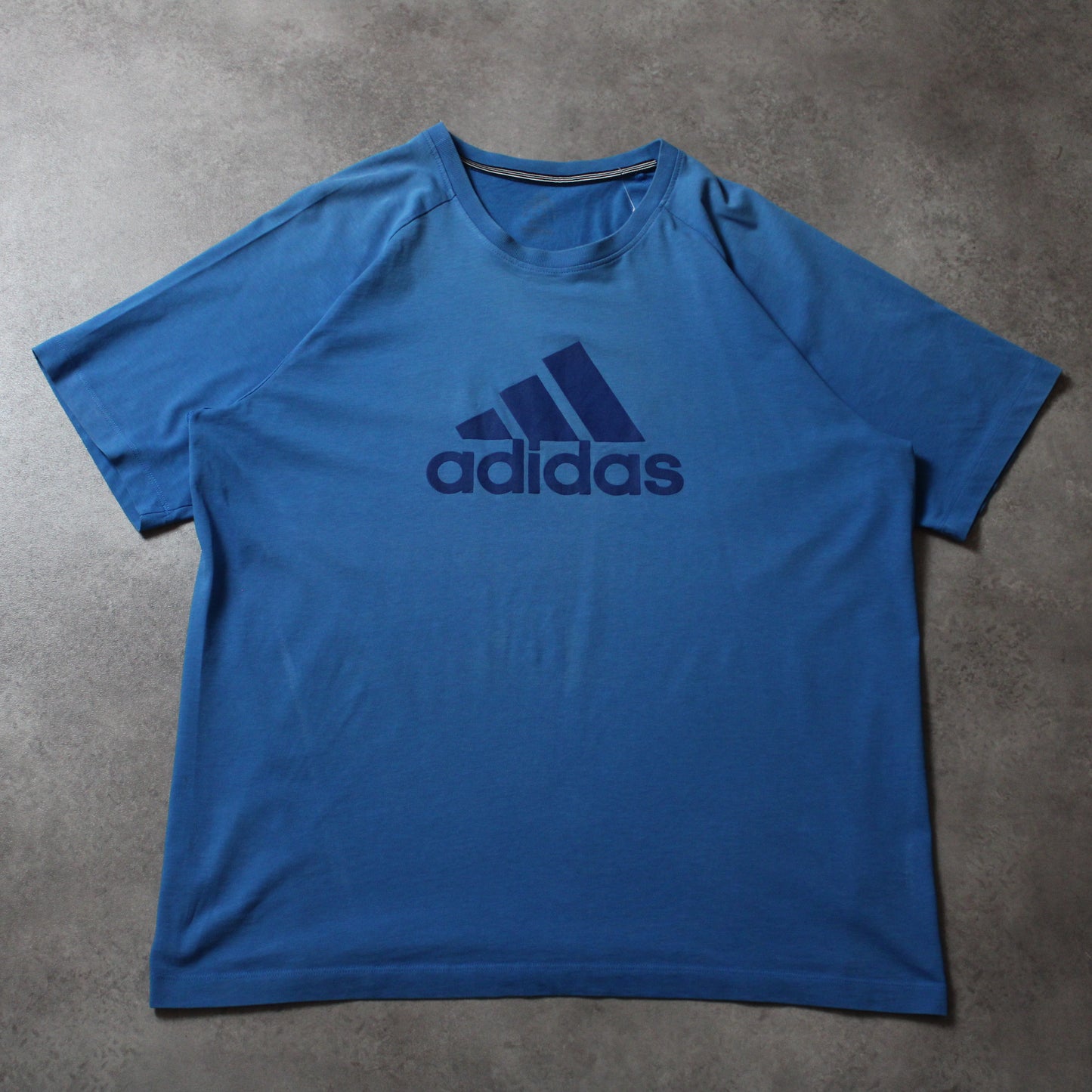 Adidas bedrucktes T-Shirt (Herren, XL)