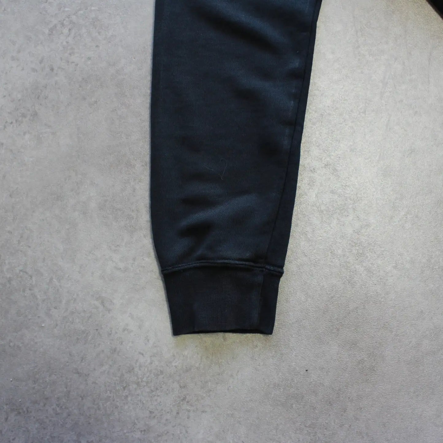 Nike Embroidered Hoodie – Black (Man-M)