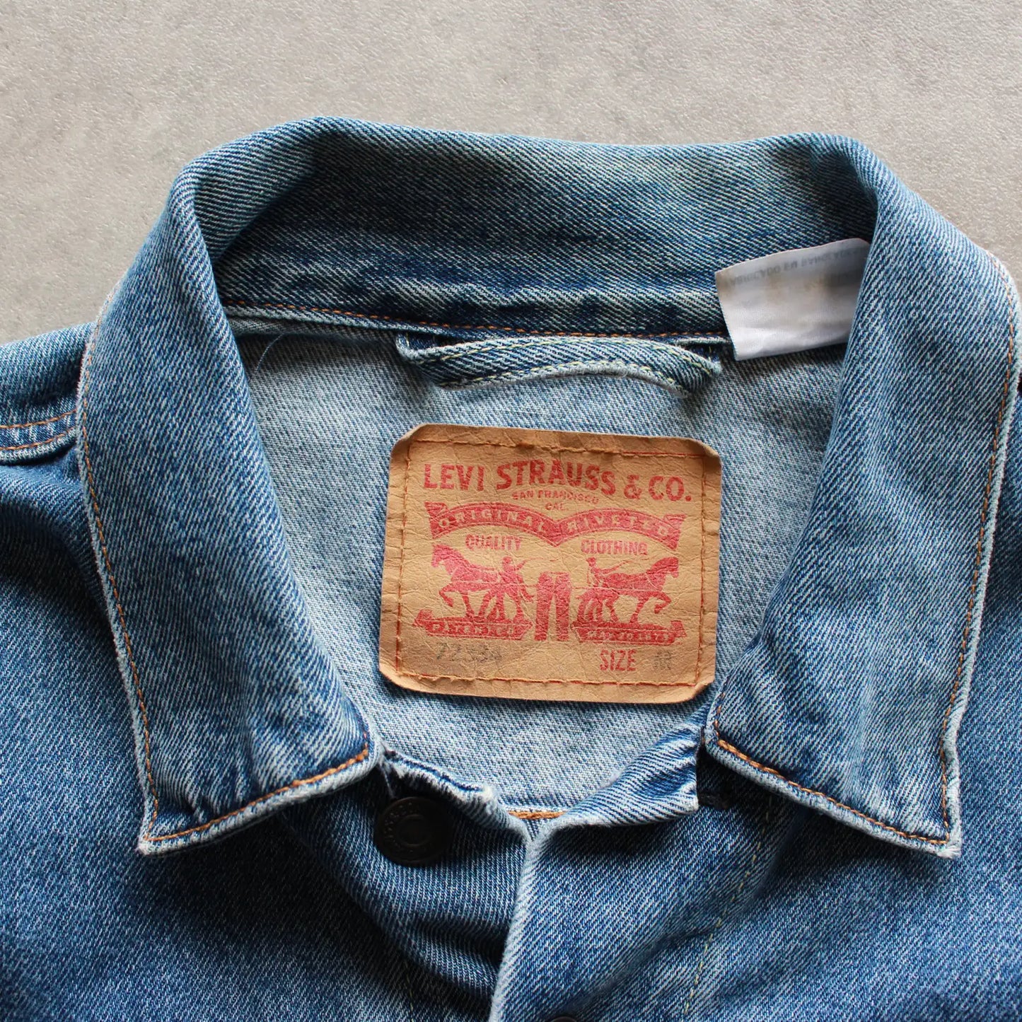 Levi’s Denim Jacket – Light Blue (Man-M)
