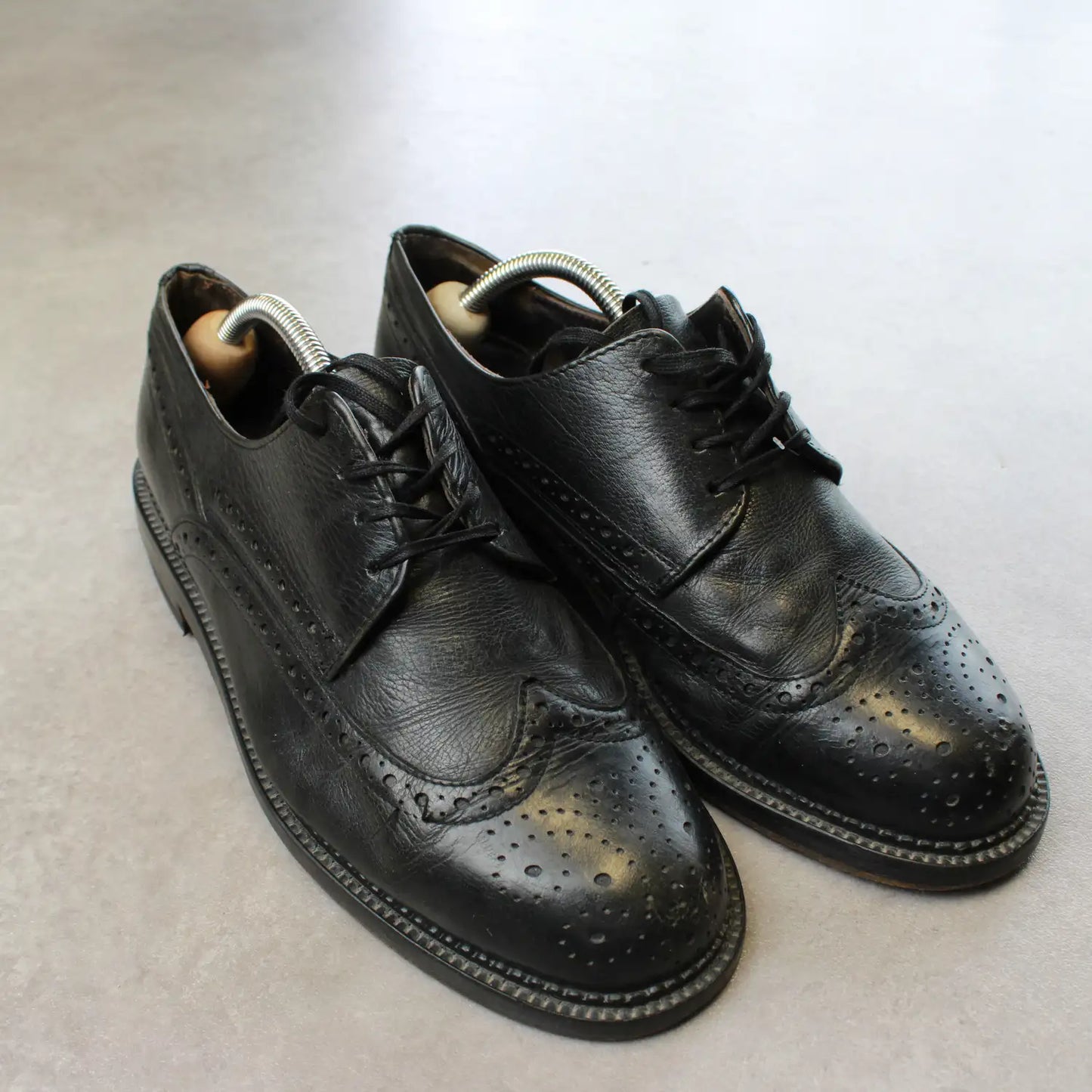 Lloyd Extrawelt Leather Brogue Shoes – Black (Man-40⅓)