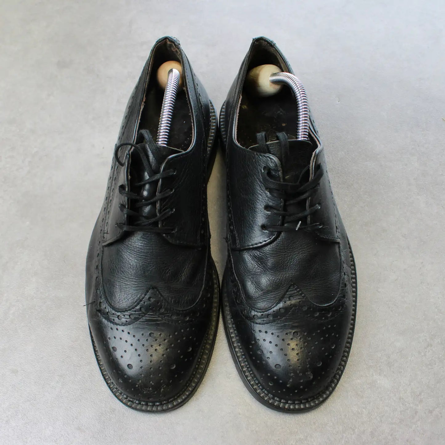 Lloyd Extrawelt Leather Brogue Shoes – Black (Man-40⅓)