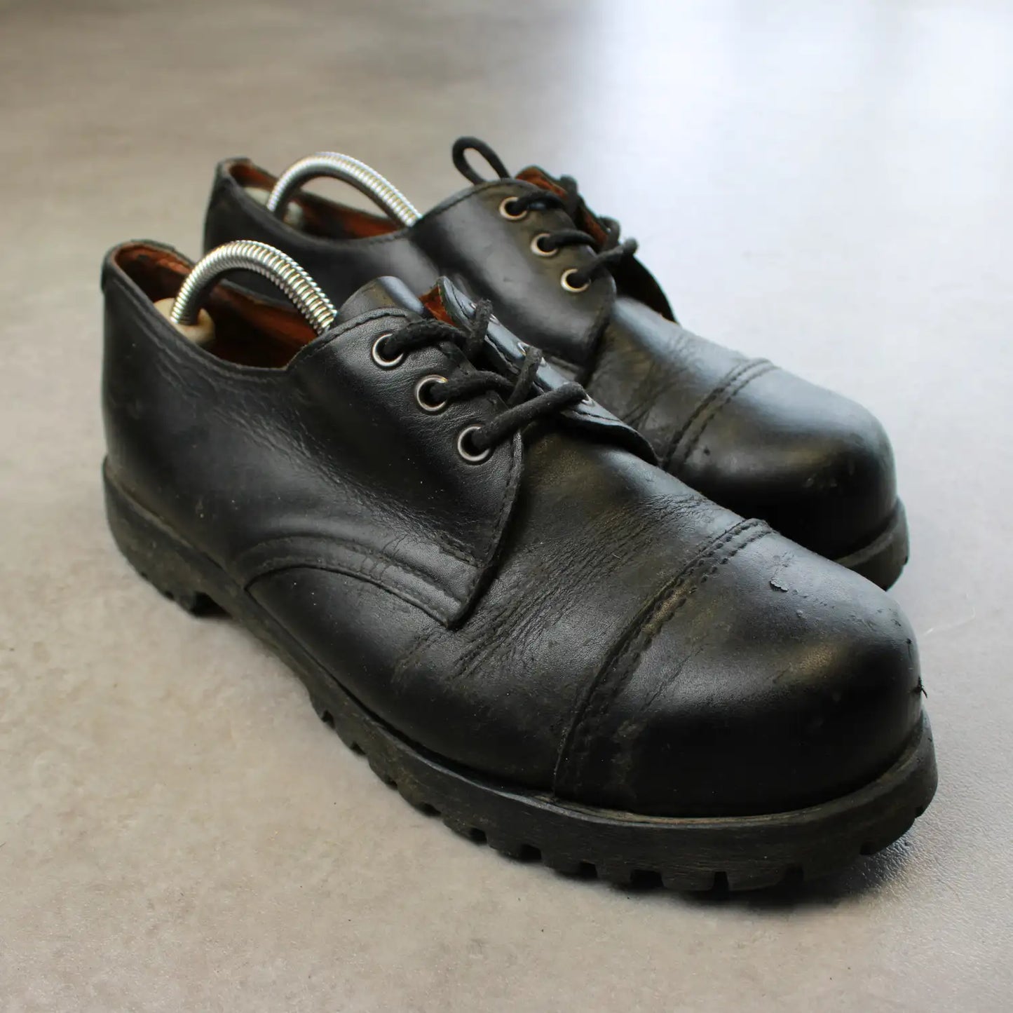 Shellys Steel Toe Leather Boots – Black (Man-42)