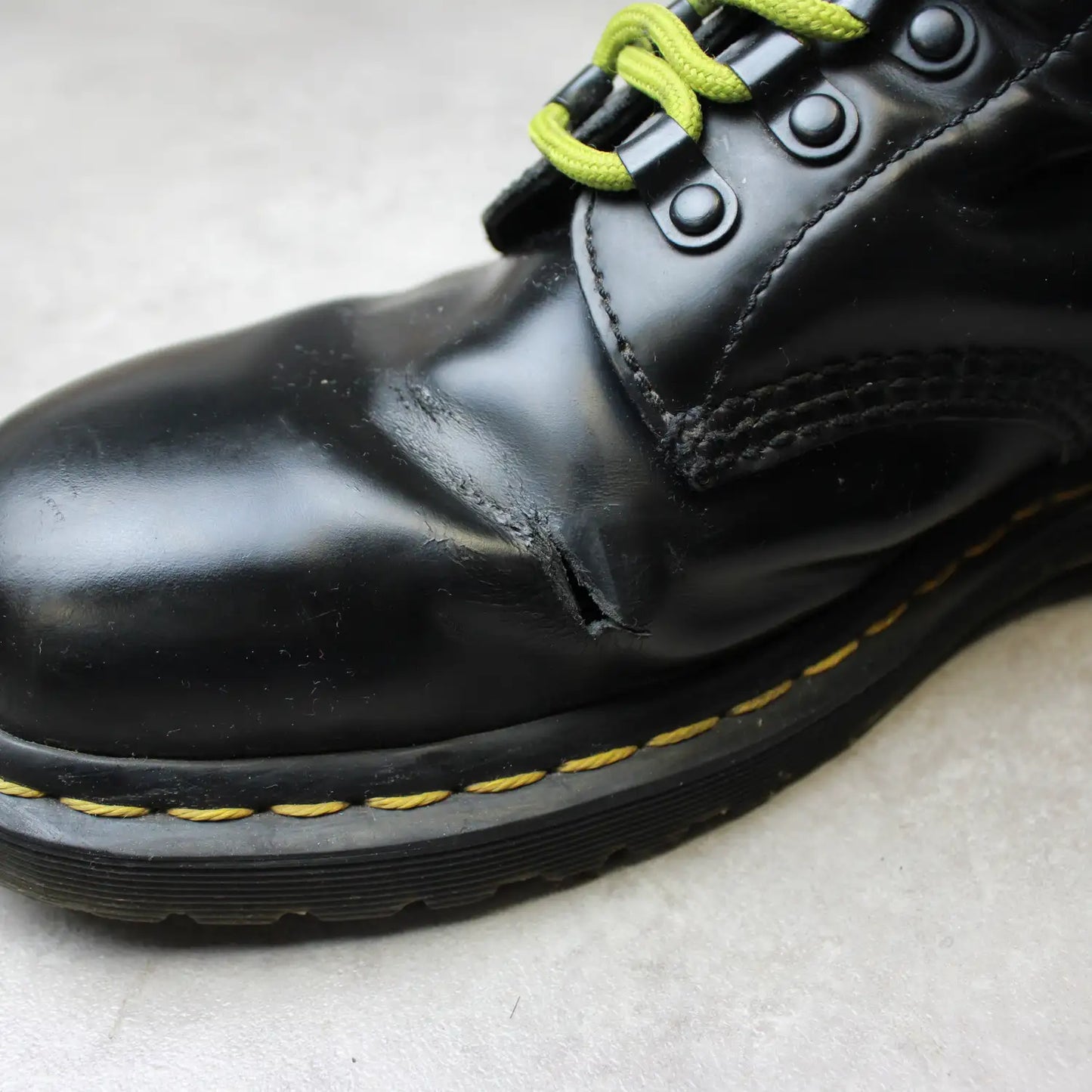 Dr. Martens Leather Boots – Black (Man-42)