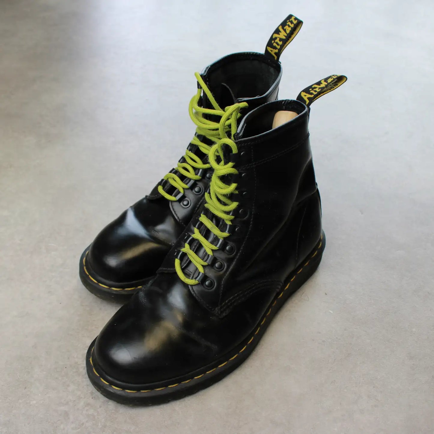 Dr. Martens Leather Boots – Black (Man-42)