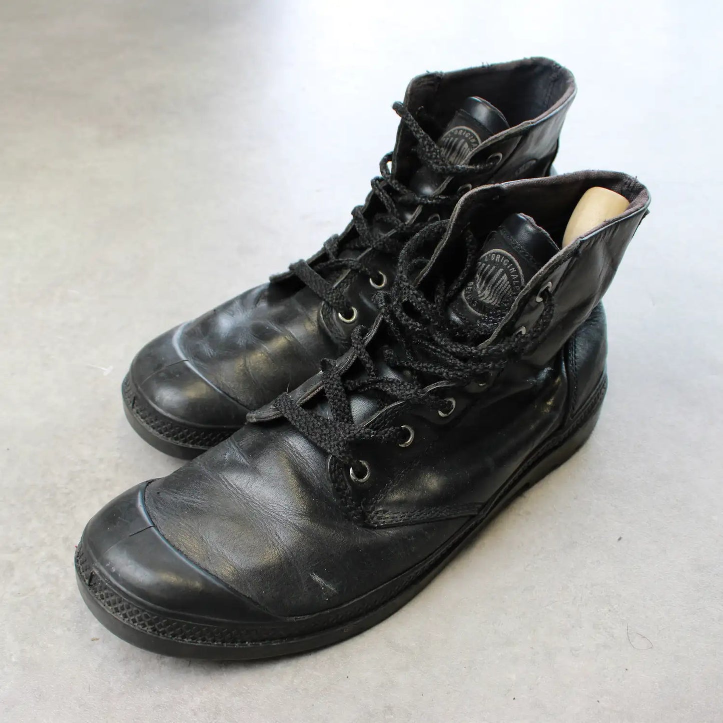 Palladium Leather Boots – Black (Man-44)