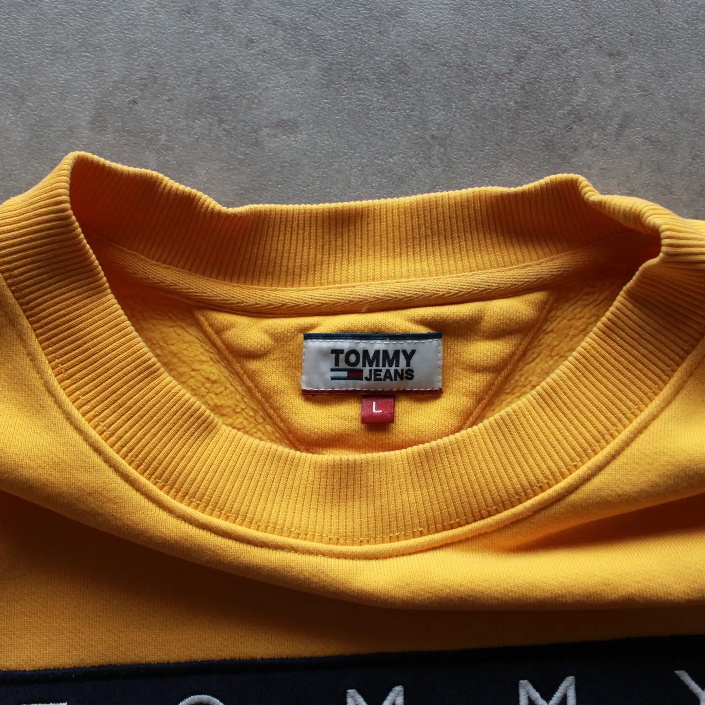 Tommy Jeans Embroidered Big Logo Crewneck – Yellow (Woman-L)