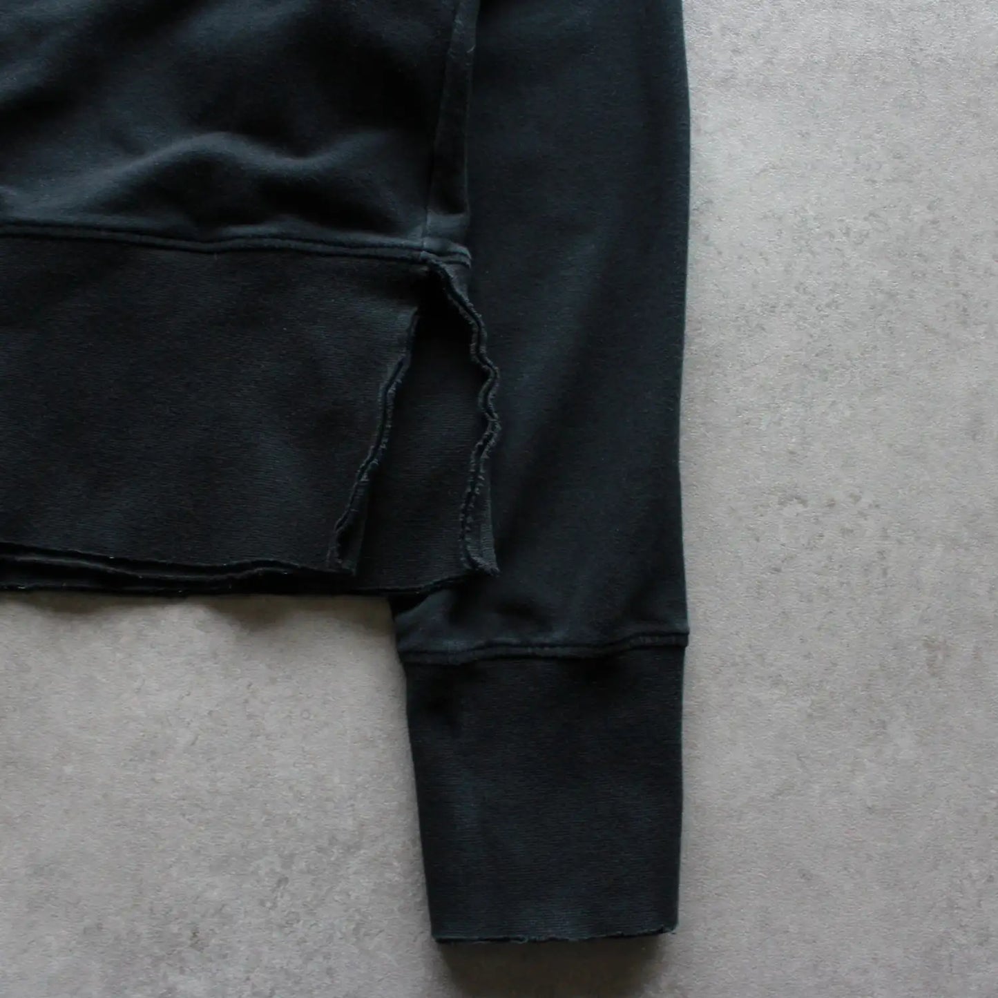 Split Printed Crewneck – Black/Pink (Woman-L)