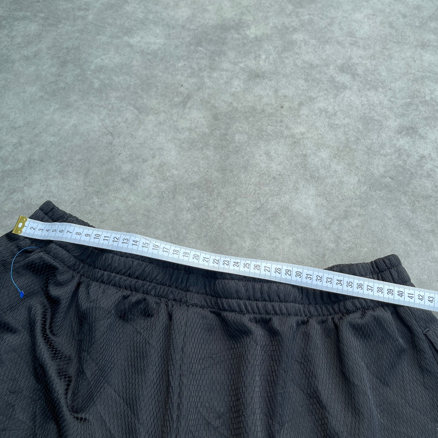 Athletic Black Mesh Shorts XL