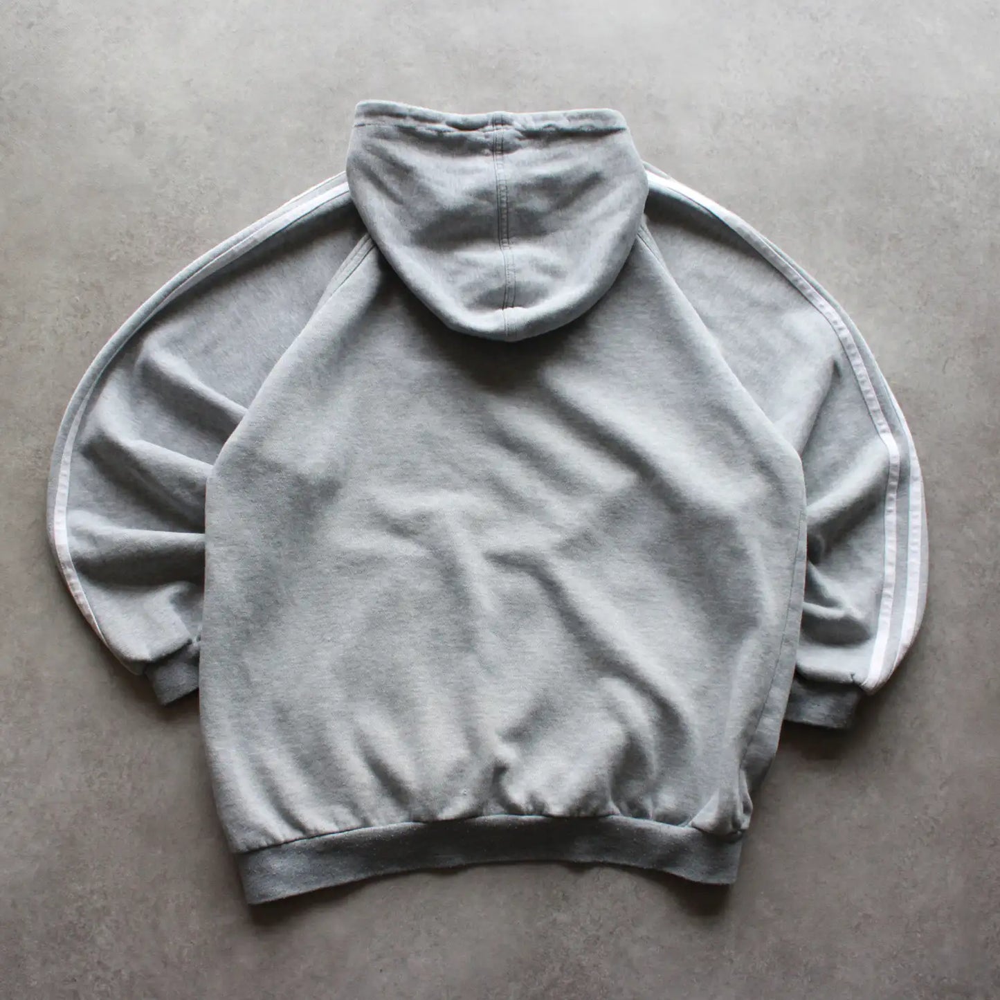 Adidas Embroidered Logo Hoodie – Grey (Man-S)