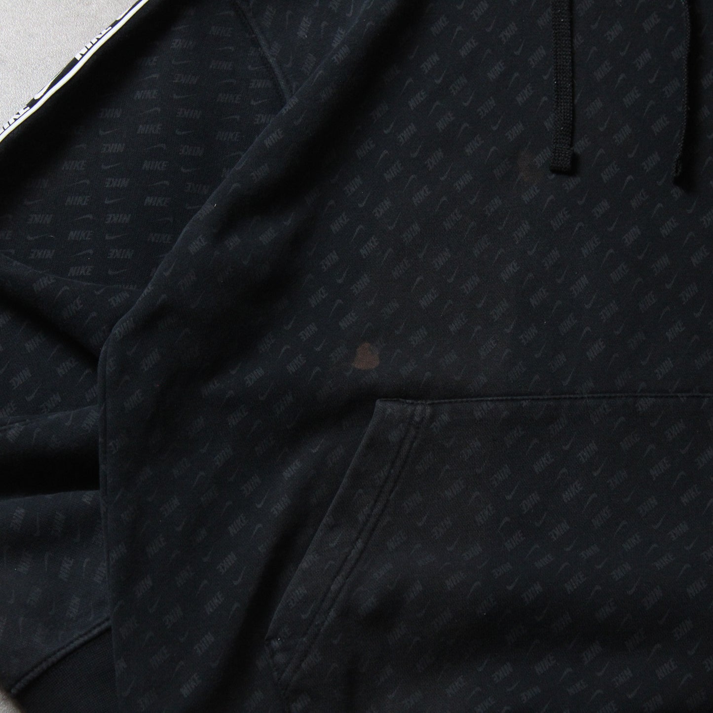 Nike Hoodie (Mann-M) [ENTDECKT]
