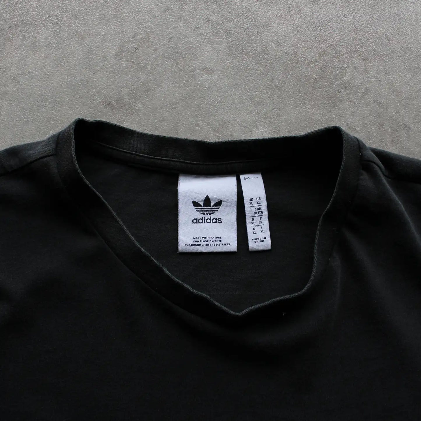 Adidas x Disney Graphic Tee – Black (Man-XL)