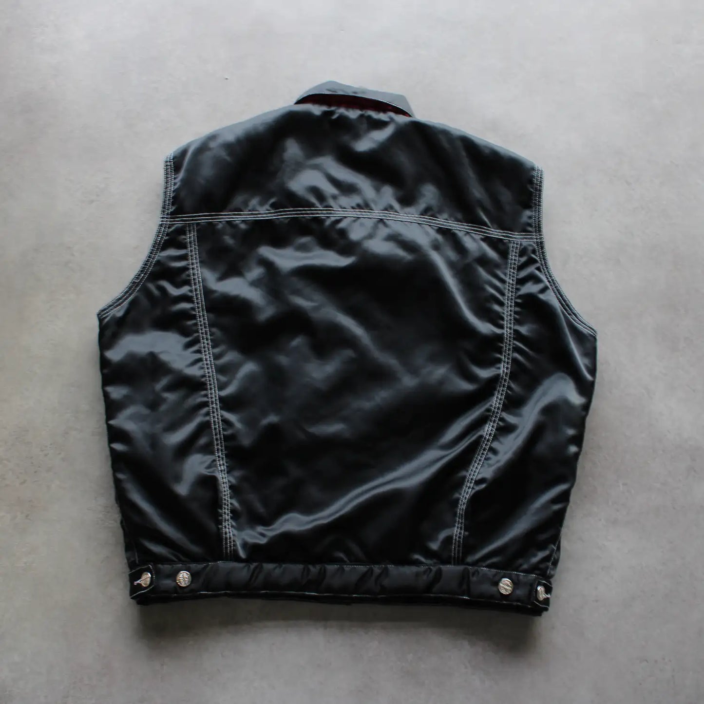 Ghetto Blaster Embroidered Padded Vest – Black/Red (Man-L)