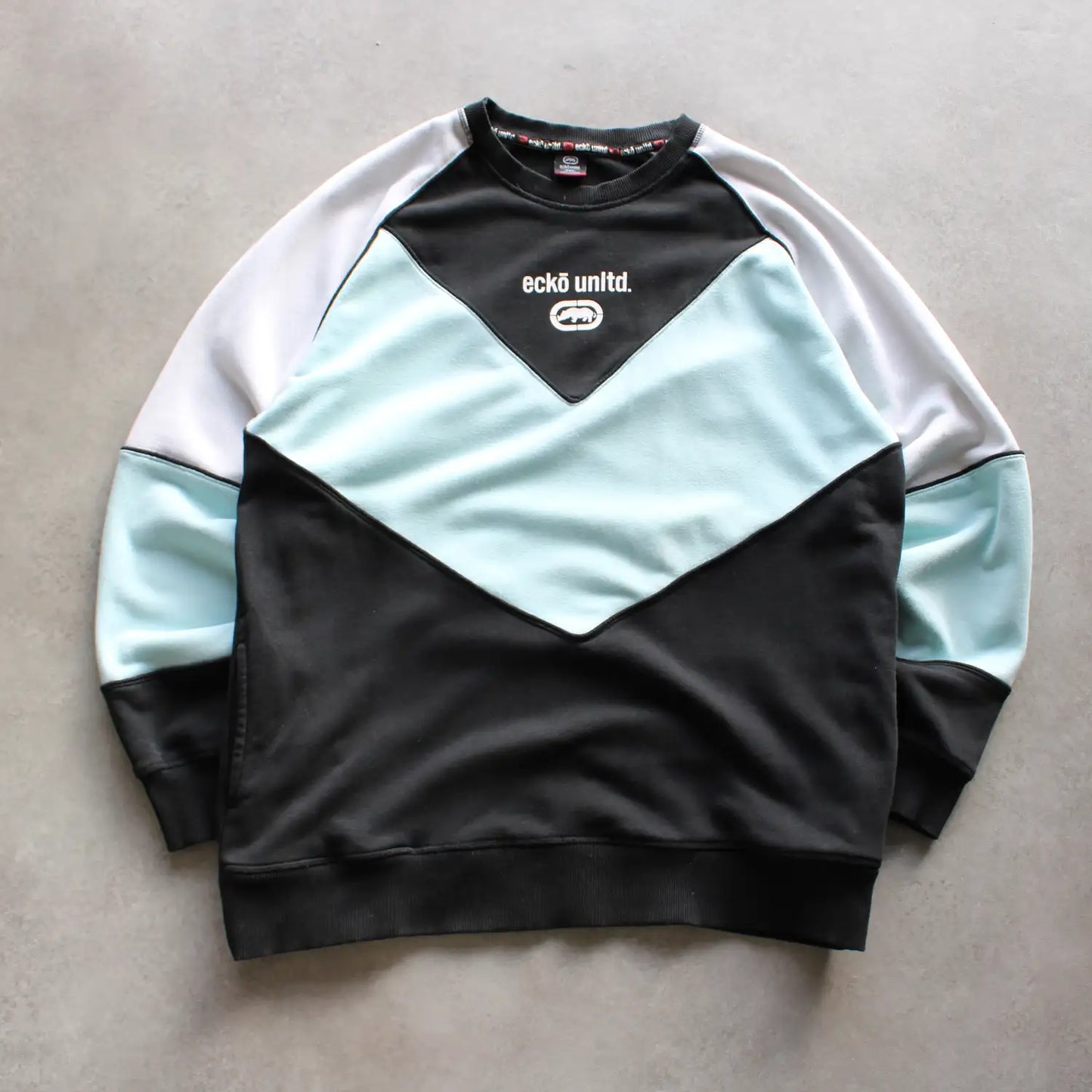 Ecko Unltd. Colorblock Sweatshirt – Black/Light Blue (Man-XXL)