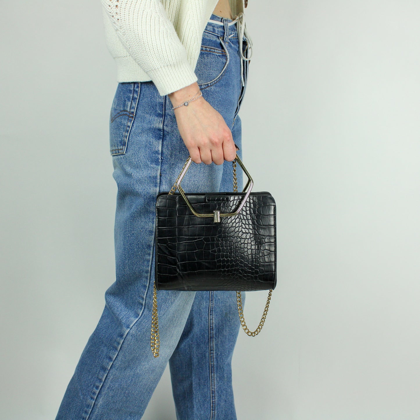Schwarze Schulter- und Handtasche