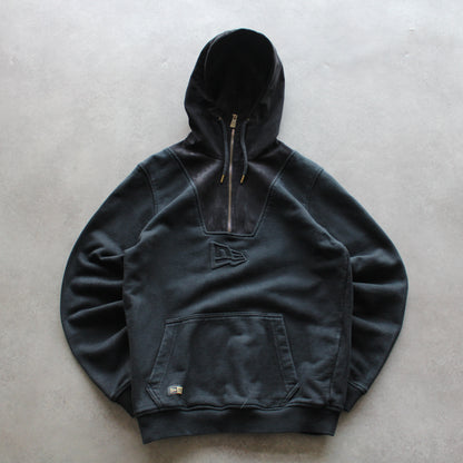 New Era 1/4 Zip Hoodie (Man - M)