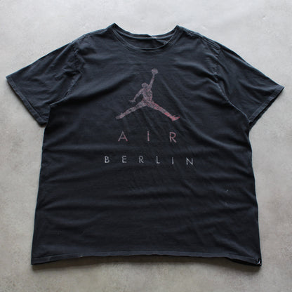 Nike Air Jordan Berlin Printed T-Shirt (Man-XL)