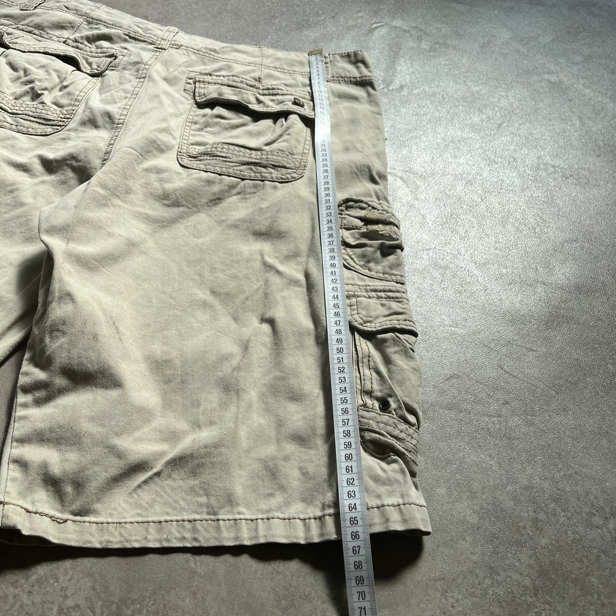 Iron Beige Cargo Shorts W38