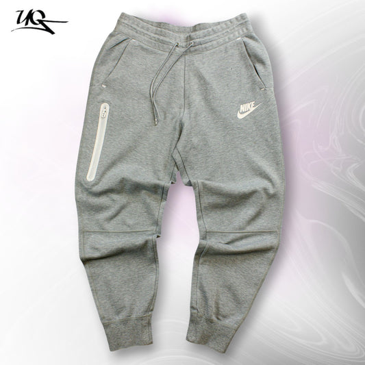 Nike Jogginghose (Größe S)