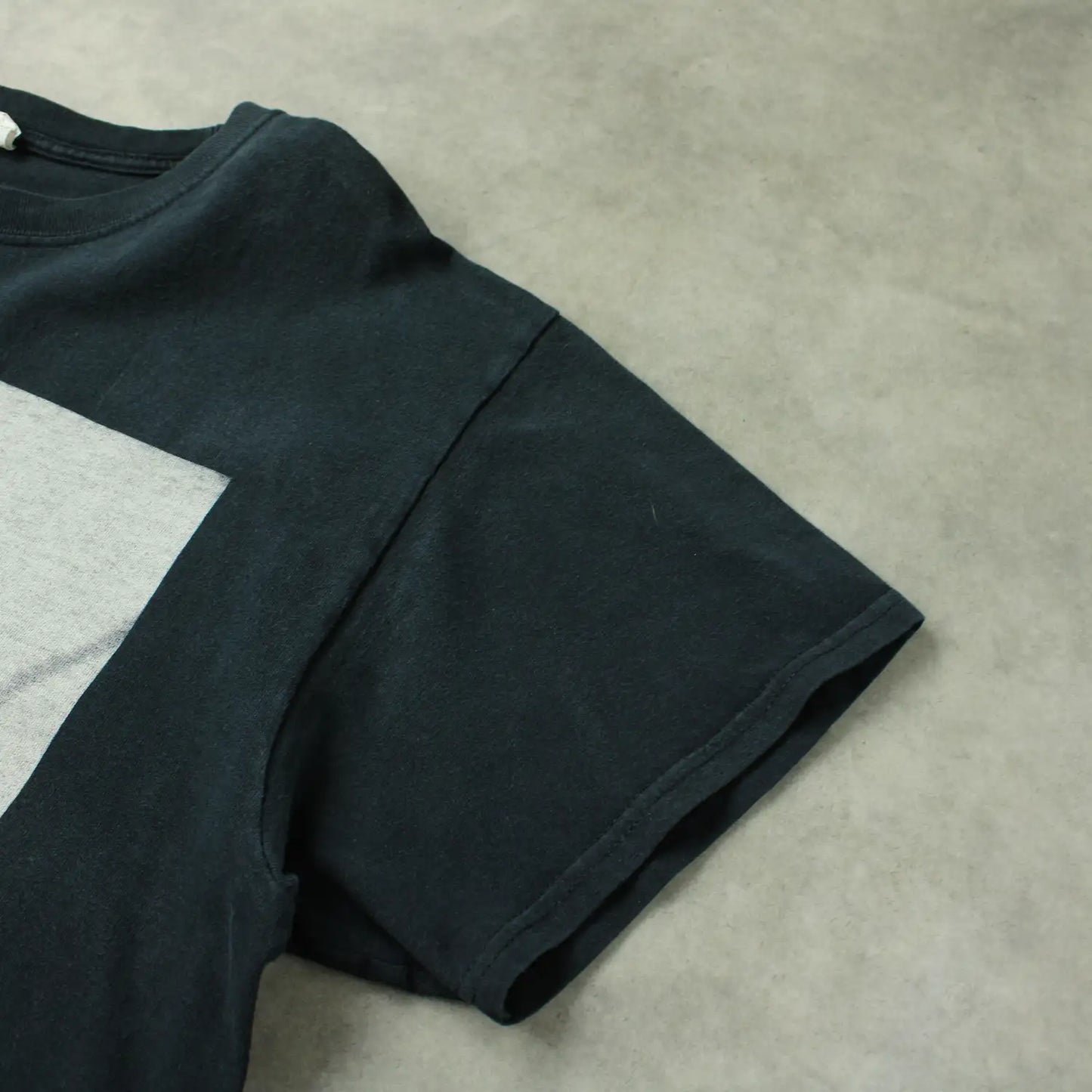 Gildan Dobermann Graphic T-Shirt – Black (Man-L)