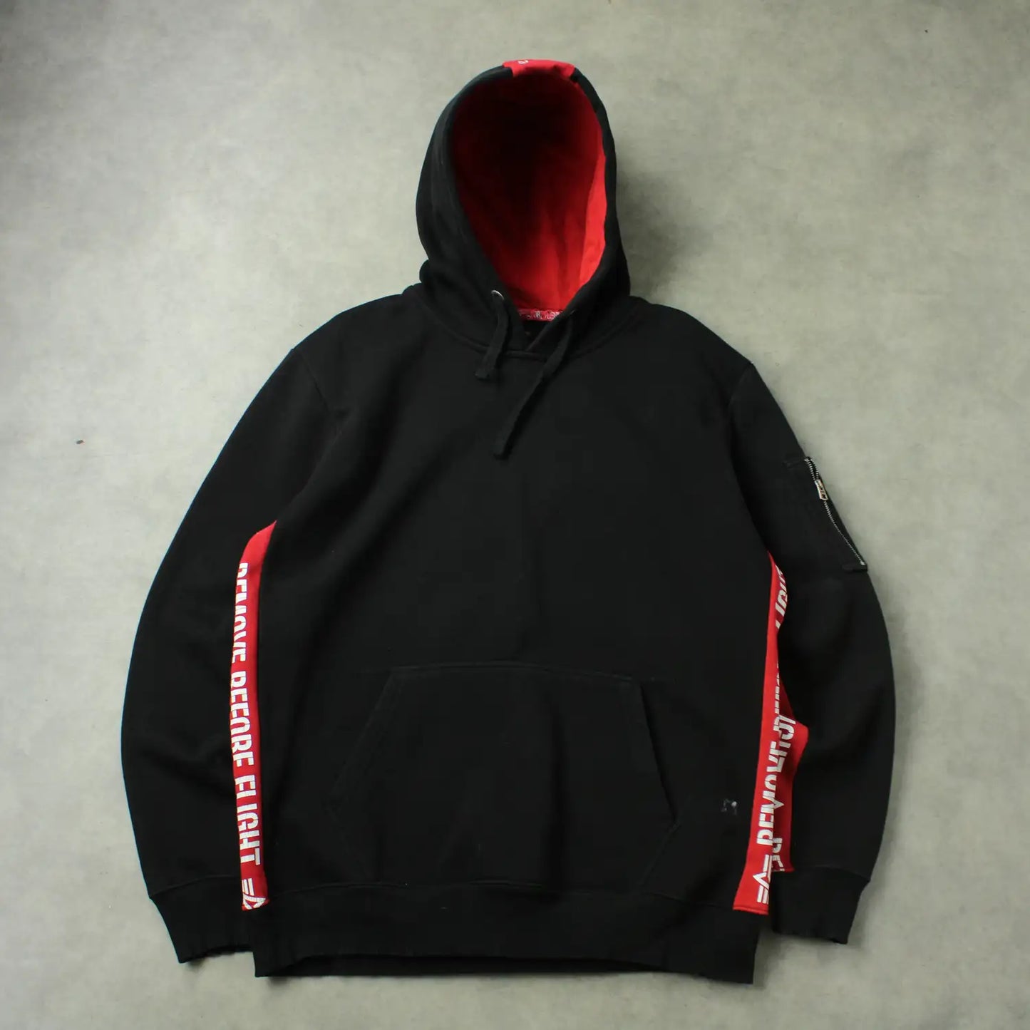 Alpha Industries Hooded Sweatshirt – Black/Red (Man-L)