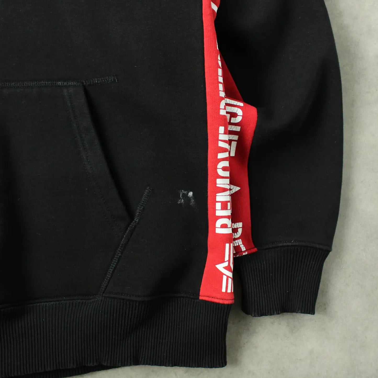 Alpha Industries Hooded Sweatshirt – Black/Red (Man-L)