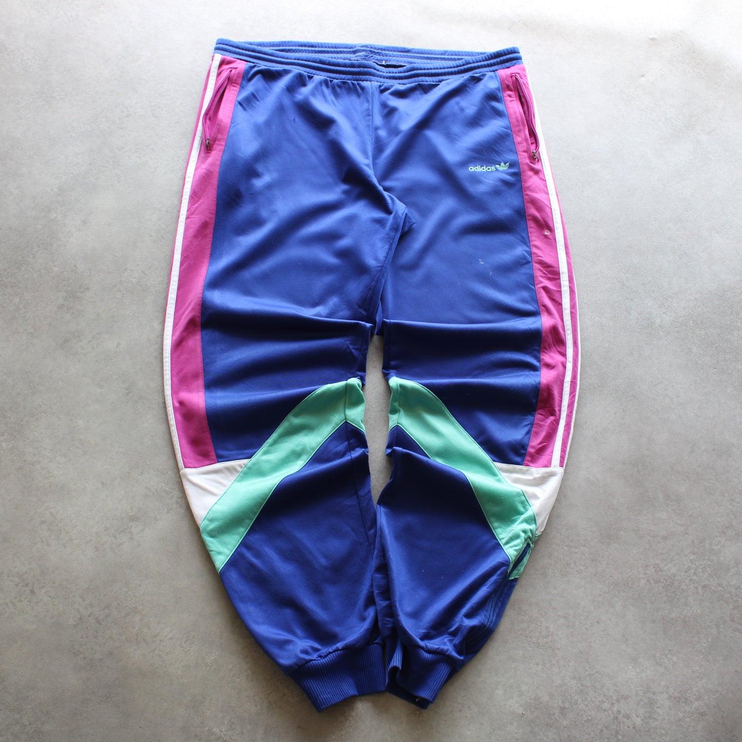 Adidas Embrioed Jogginghose (Herren-XXL) [ENTDECKT]