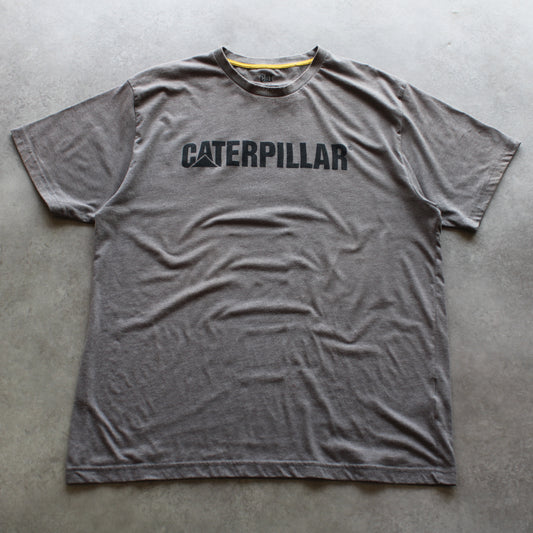 T-Shirt mit Raupenaufdruck (Herren - XXL)