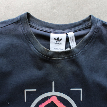Adidas bedrucktes T-Shirt (Herren – M) [ENTDECKT]