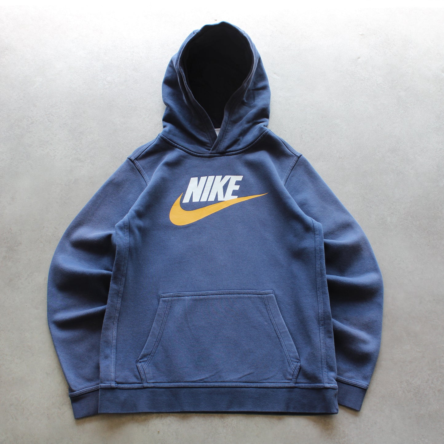 Nike Hoodie mit Aufdruck (Kind – XL)