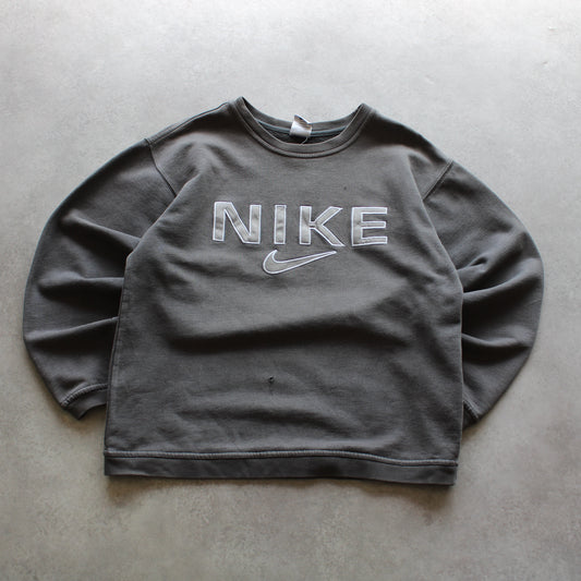 Nike Embrioed Crewneck Sweatshirt (Woman - M) [SPOTTED]