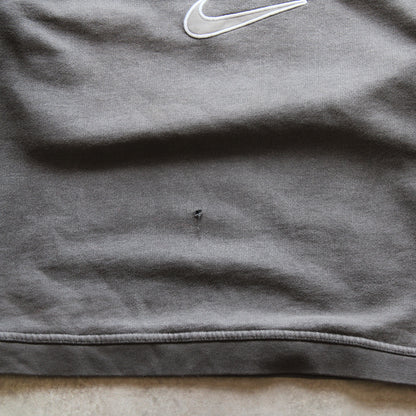 Nike Embrioed Crewneck Sweatshirt (Woman - M) [SPOTTED]