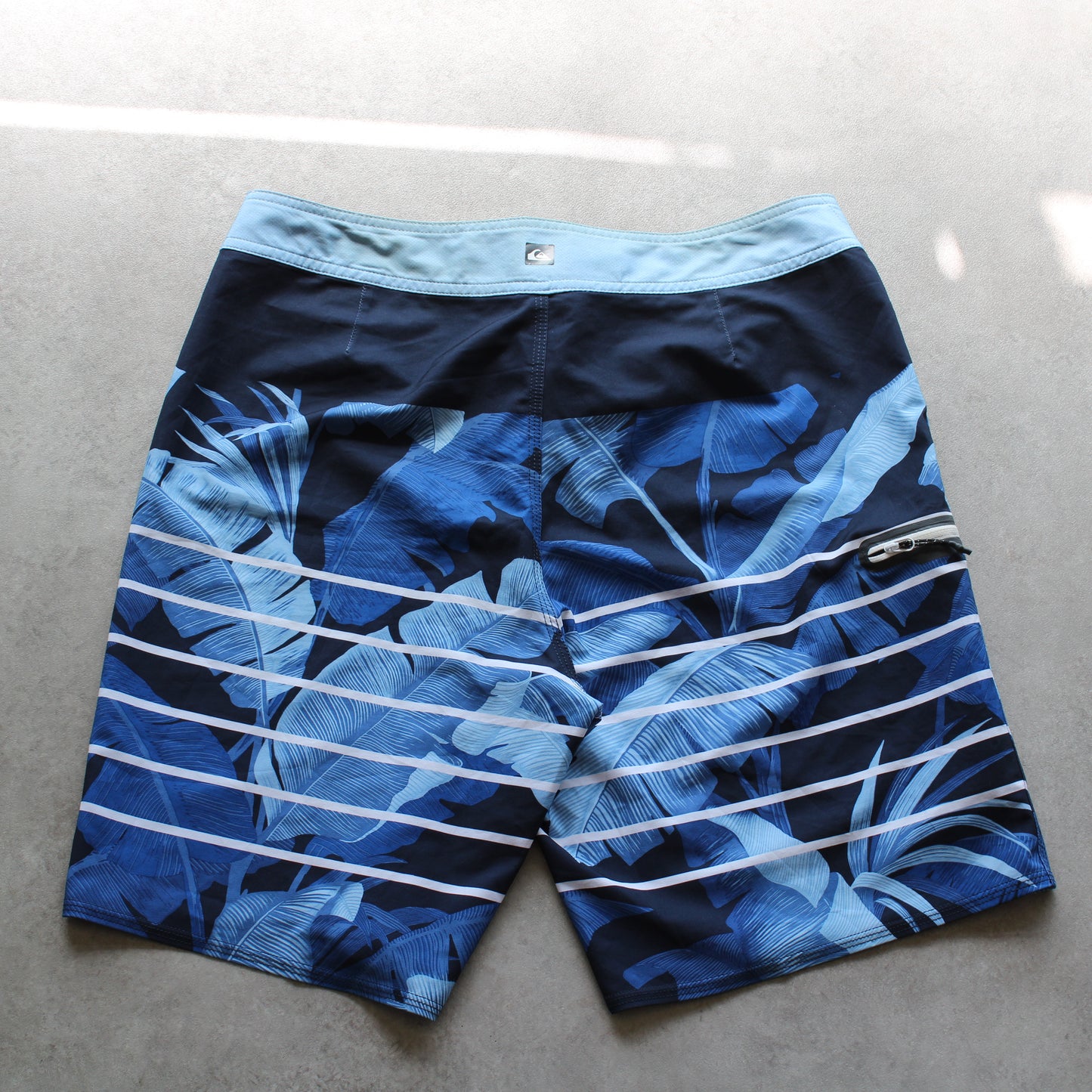 Quiksilver Badeshorts (Herren-W32)