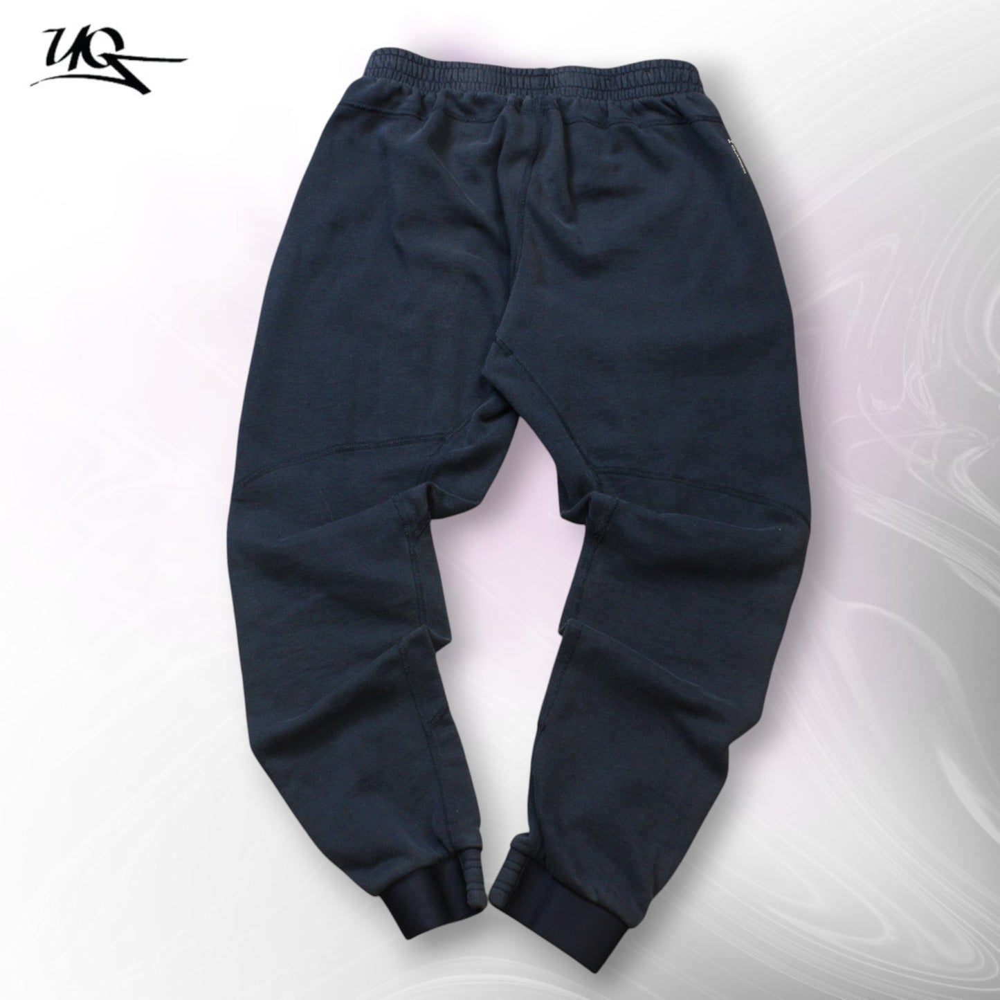 Under Armour Jogginghose (Größe M) 