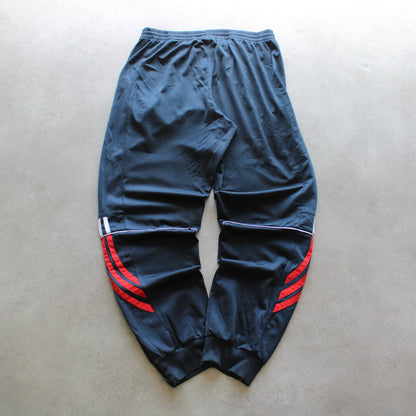 Adidas Embrioed Small Logo Track Pants (Man-W38)