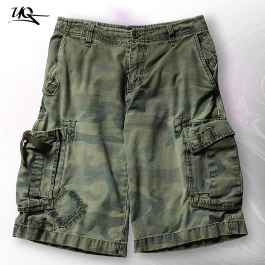 Oxbow Cargo Shorts (Größe W30) [DISTRESSED] 
