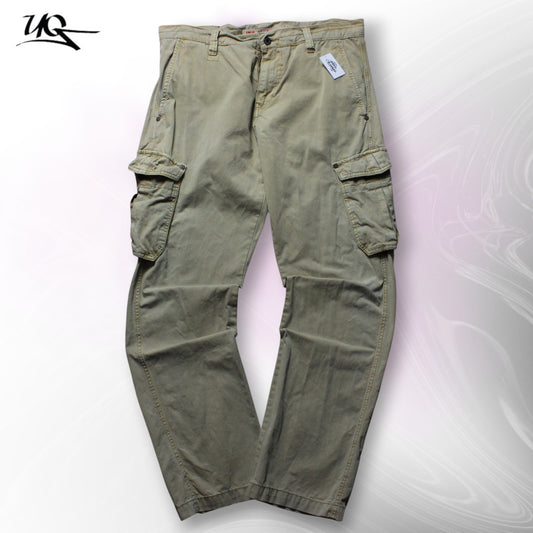 Mustang Cargo Pants (Men-W33)
