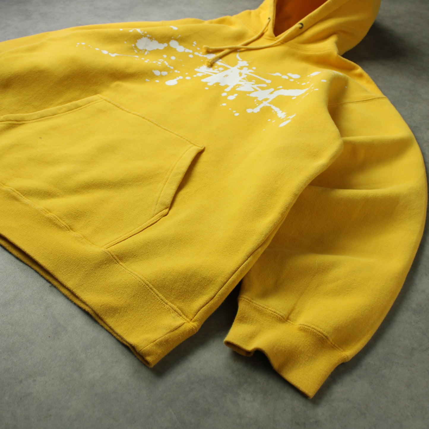 Stüssy Paint Splash Logo Hoodie – Yellow (Man–L)
