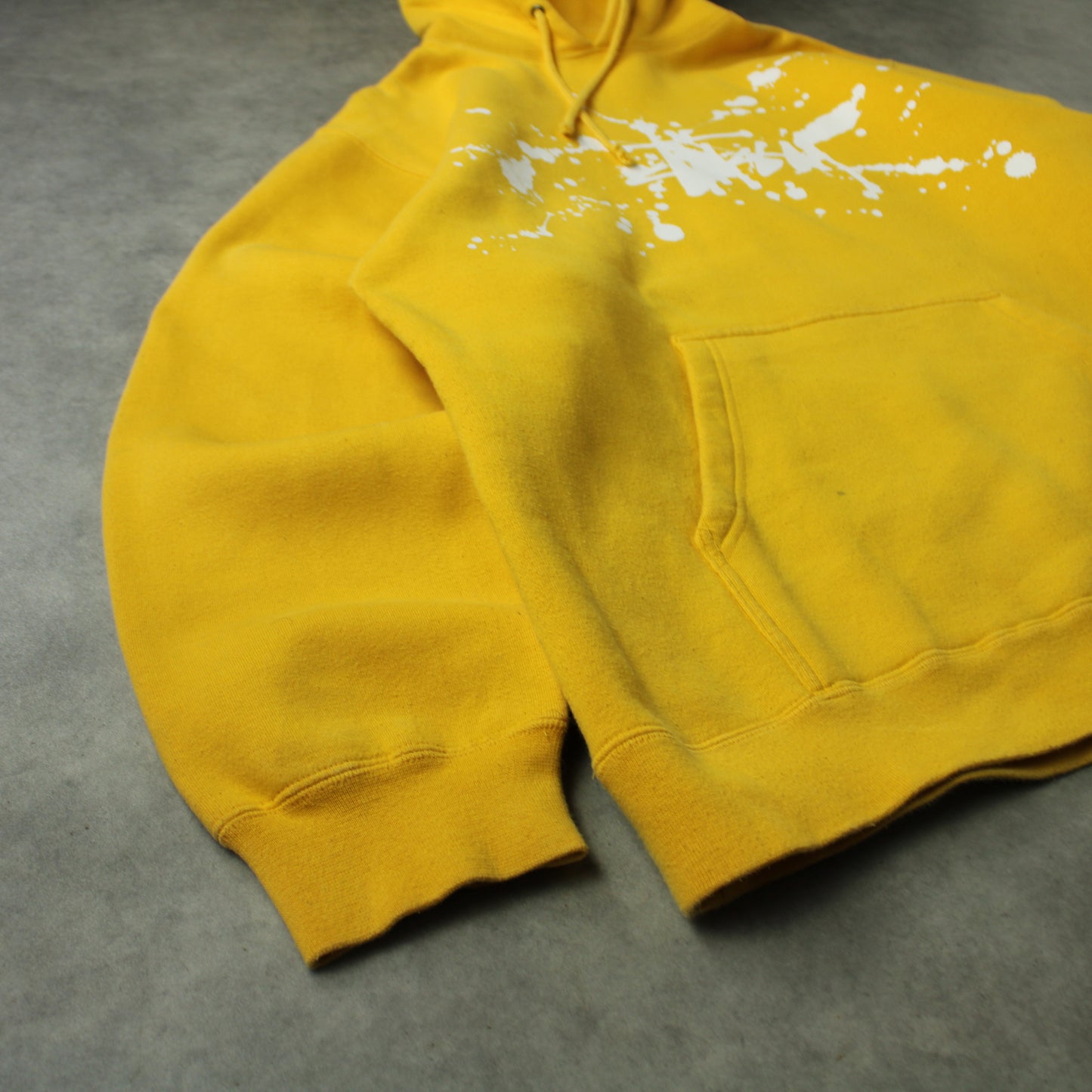 Stüssy Paint Splash Logo Hoodie – Yellow (Man–L)