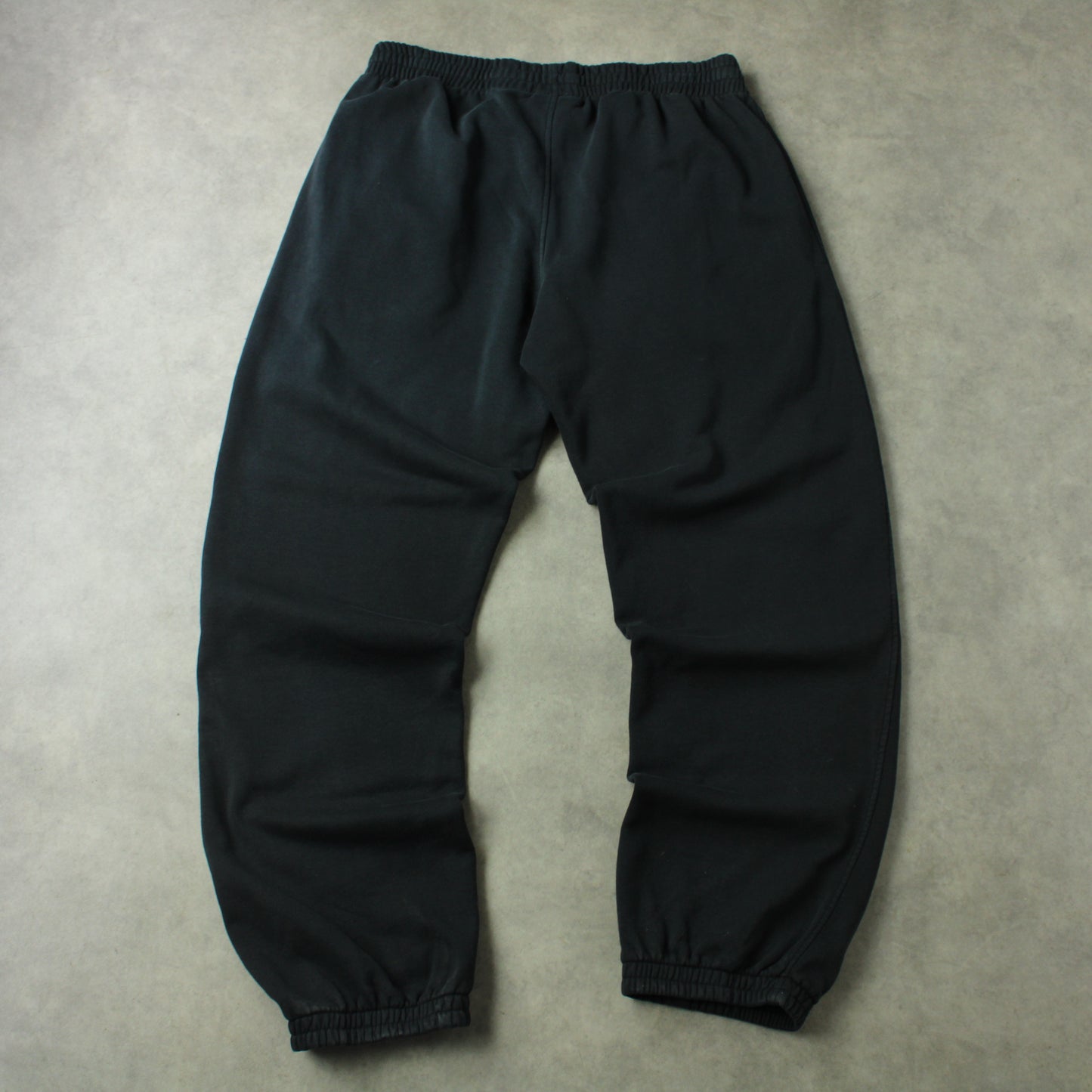 Champion Classic Logo Sweatpants – Black (Man-XL)