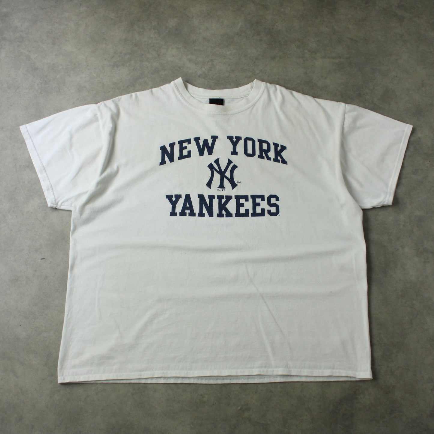 Majestic New York Yankees Printed T-Shirt – White (Man-XL)