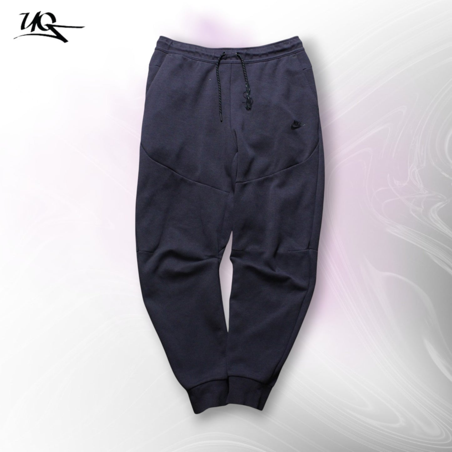 Nike Tech Jogginghose (Herren-M) 