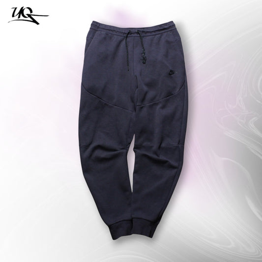 Nike Tech Jogginghose (Herren-M) 