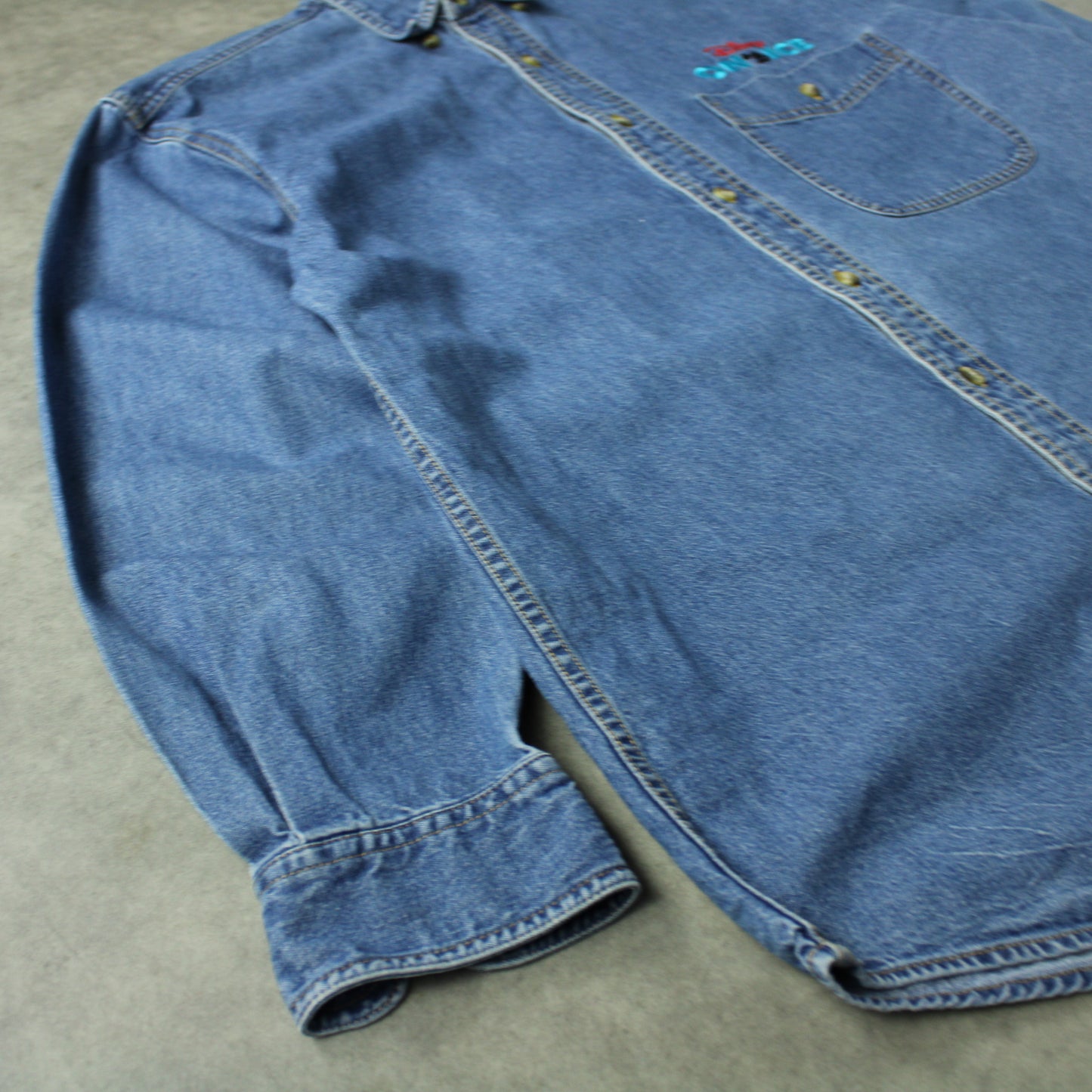 Lee x Disney “On Ice” Denim Shirt – Blue (Man-M)