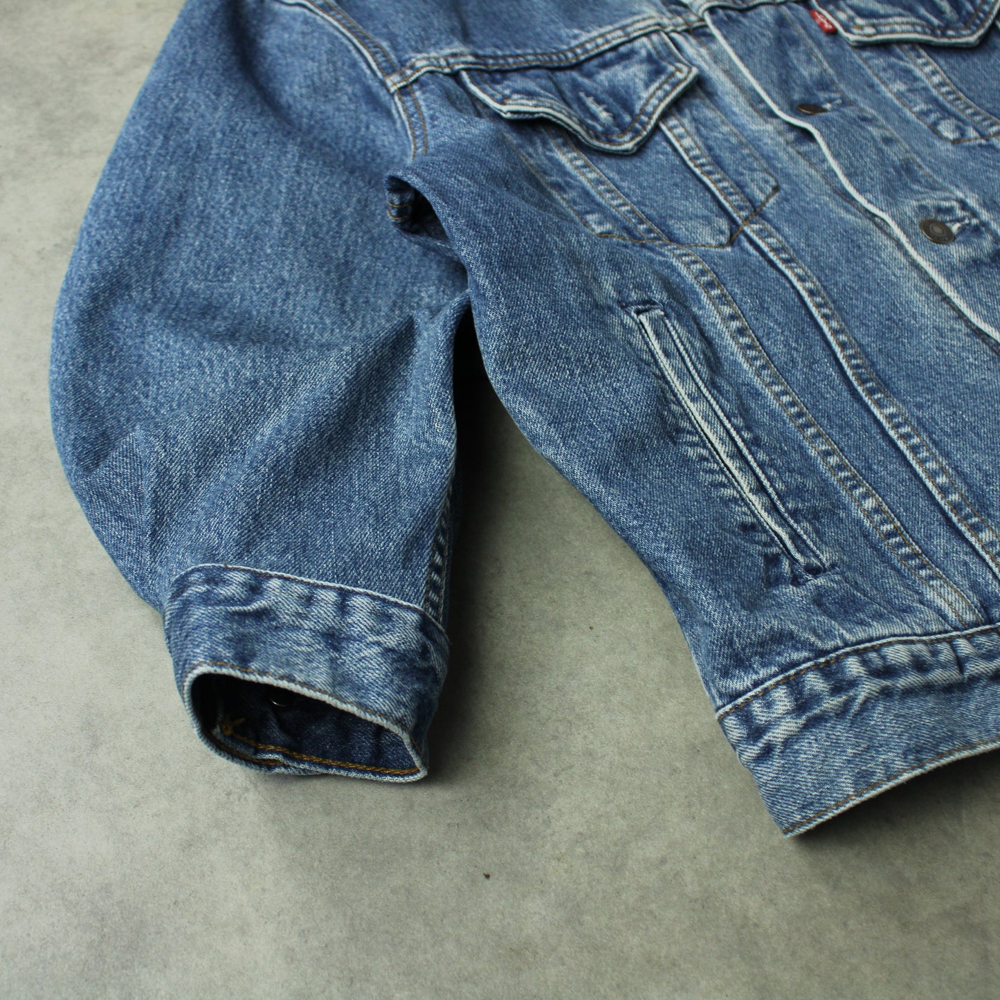 Levi’s 705 Denim Trucker Jacket – Mid Blue (Man-M)