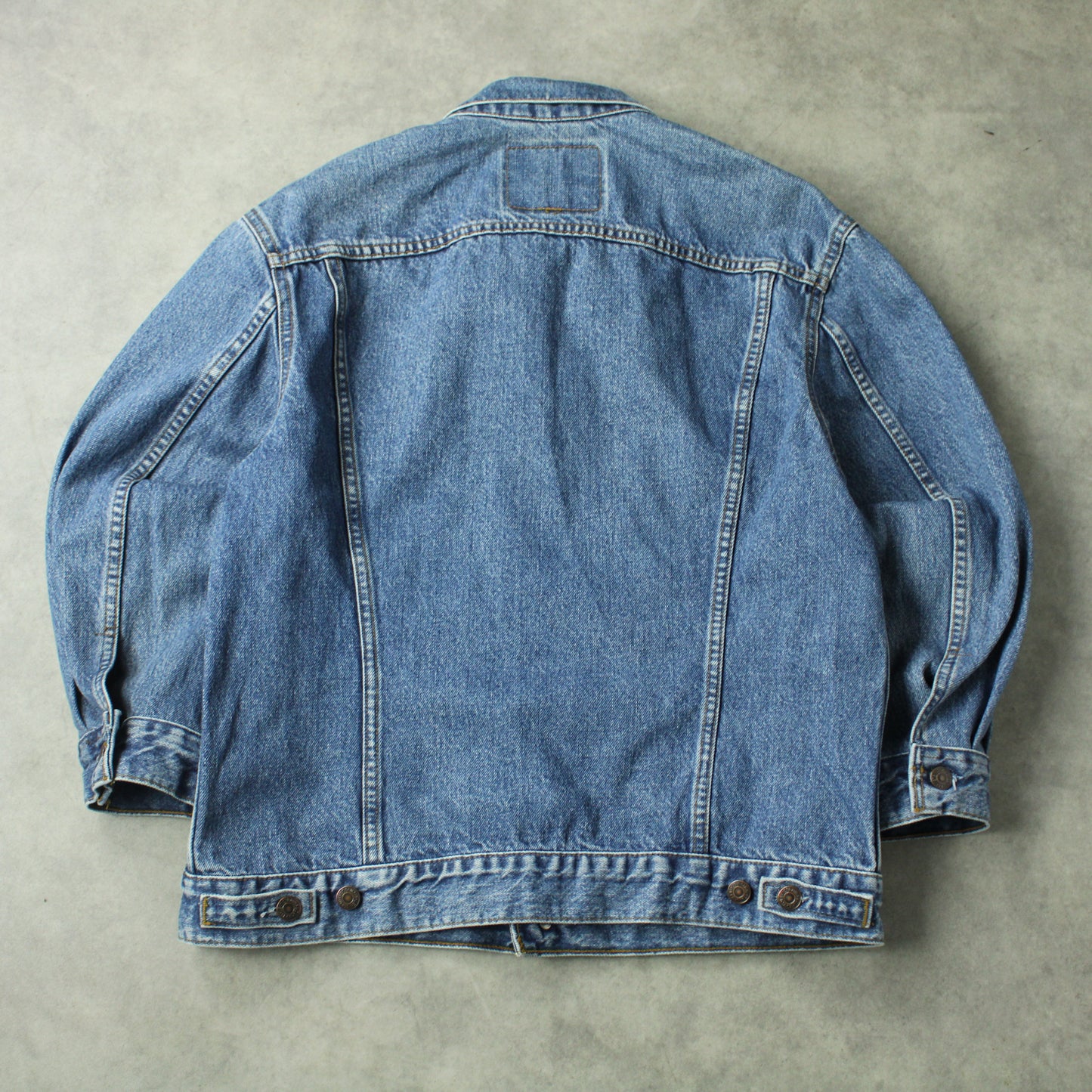 Levi’s 705 Denim Trucker Jacket – Mid Blue (Man-M)