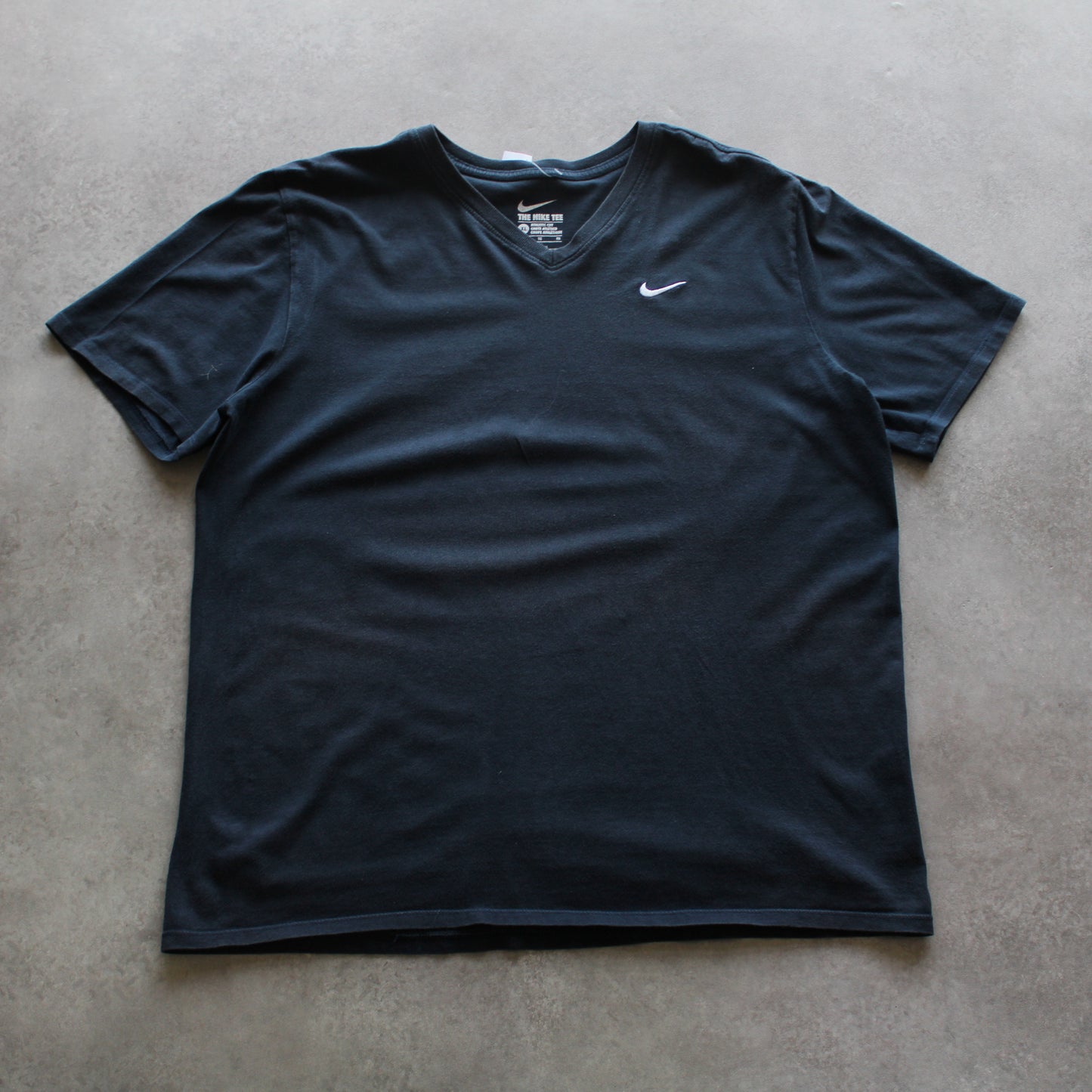 Nike Embrioed V-Neck T-Shirt (Man-XL)