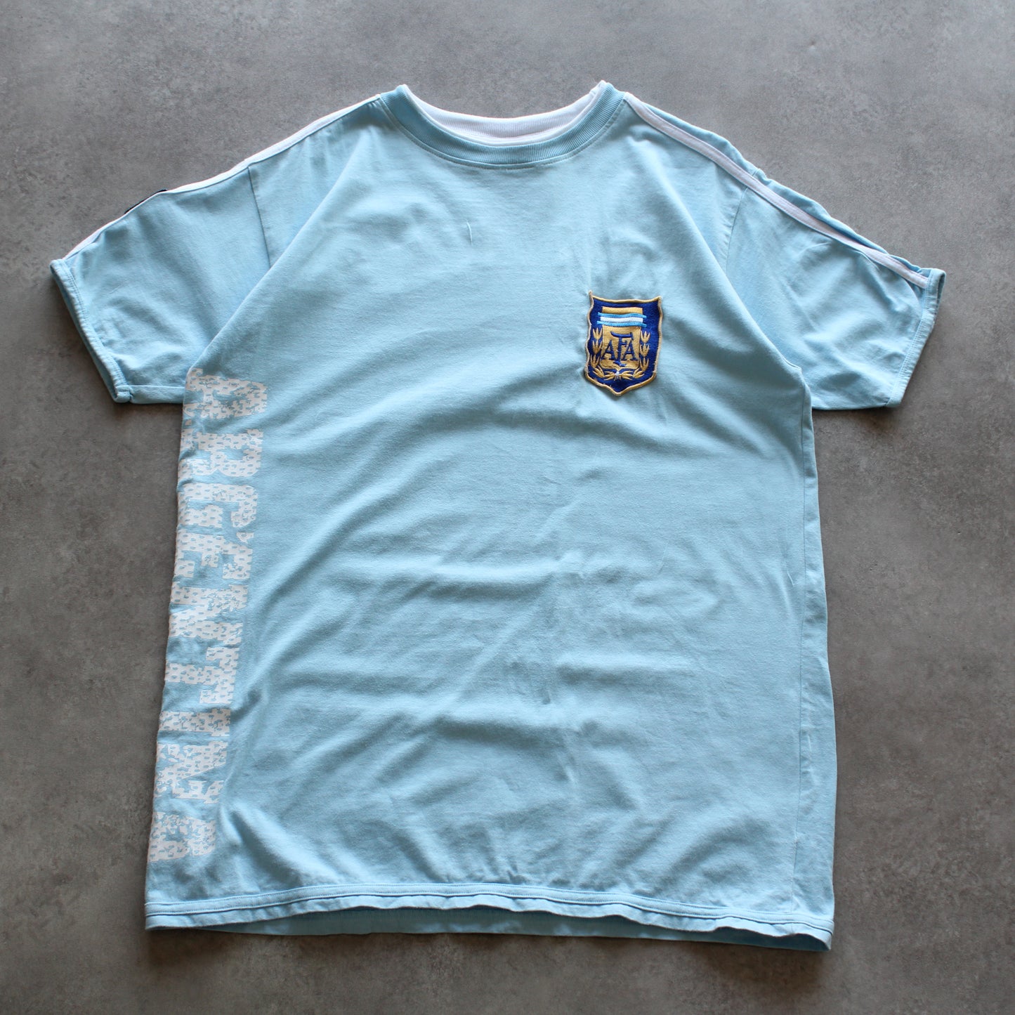 Badge Classics Argentina Embrioed T-Shirt (Man-L)
