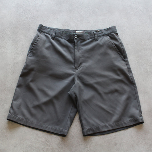 Izod Golf Chinos Shorts (Man-W34)